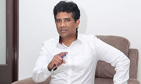 மாநில அரசின் சுயமரியாதையை மத்திய அரசு கொச்சைப்படுத்துகிறது- திமுக எம்எல்ஏ எழிலன்