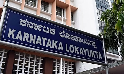 அரசு அதிகாரிகளின் வீடுகளில் சிக்கிய நகை-பணம் எவ்வளவு?- லோக் ஆயுக்தா விளக்கம்