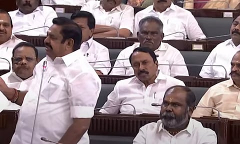 நம்பிக்கையில்லா தீர்மானம்: பாரபட்சம் காட்டுகிறார் சபாநாயகர்- இ.பி.எஸ்
