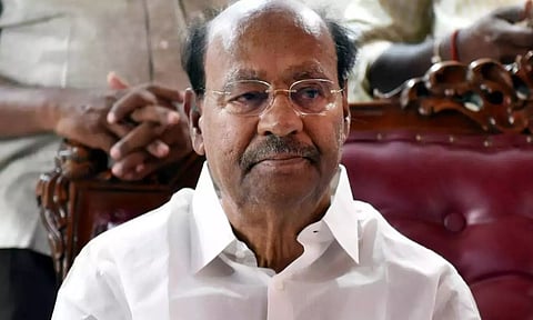 கவர்னர்-அரசு மோதலை முடித்து துணைவேந்தர்களை நியமிக்க வேண்டும்- ராமதாஸ்