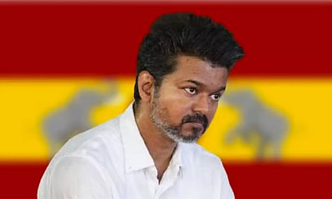கோழைத்தனமான வன்முறை- காஷ்மீர் தாக்குதலுக்கு விஜய் கண்டனம்