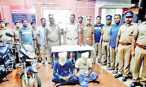 கூகுள் மேப் உதவியுடன் கோவில்களில் நூதன முறையில் கொள்ளையடித்த வாலிபர்கள் கைது