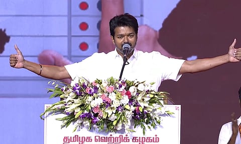 இந்திய ராணுவத்தின் பாதுகாப்பு நடவடிக்கைகளுக்கு ஒரு ராயல் சல்யூட்! விஜய்