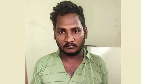 ஓ.பன்னீர்செல்வத்தின் தம்பி கார் மீது கல் வீசியவர் கைது