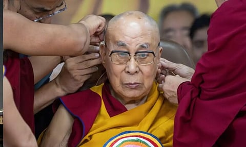 தலாய் லாமாவுக்கு பிரதமர் மோடியின் பிறந்தநாள் வாழ்த்து  - சீனா கண்டனம்