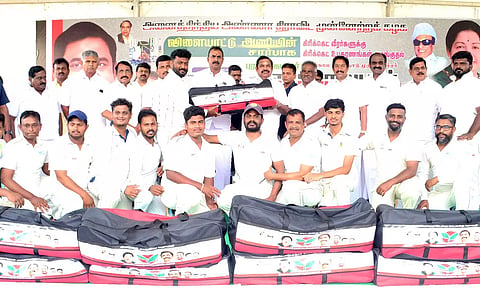 அ.தி.மு.க ஆட்சியில் தான் விளையாட்டு வீரர்களுக்கு அரசு வேலைவாய்ப்பில் 3% இட ஒதுக்கீடு வழங்கப்பட்டது - இ.பி.எஸ்.