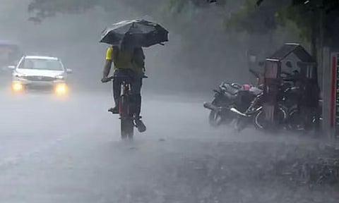 வடகிழக்கு பருவமழை எப்போது தொடங்கும்?  வானிலை ஆய்வு மையம் கொடுத்த அப்டேட்
