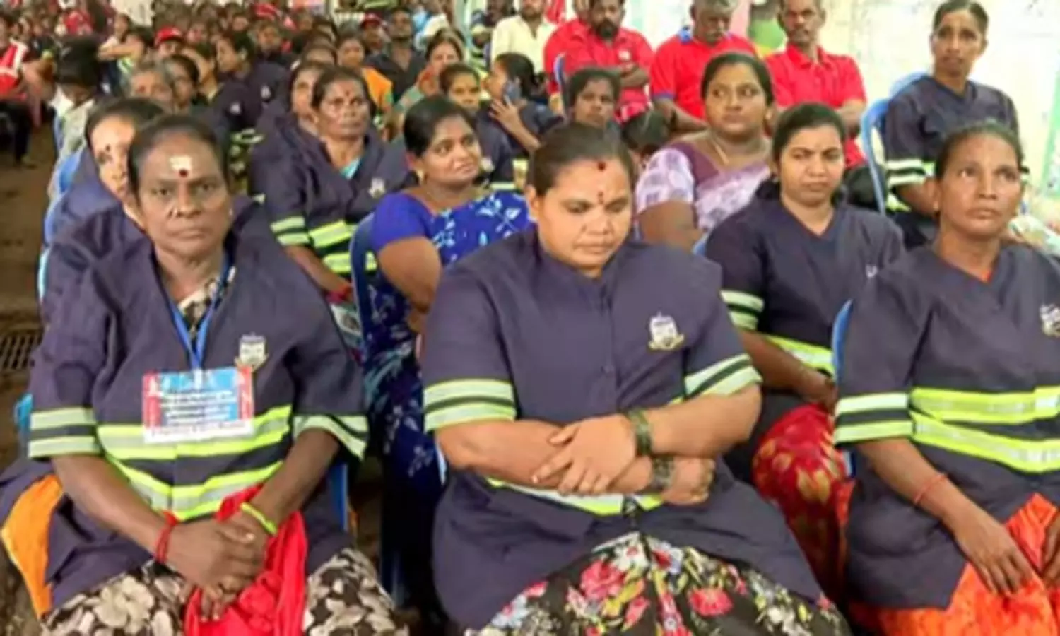 பணி நிரந்தம் செய்யக்கோரி சென்னை மாநகராட்சி தூய்மை பணியாளர்கள் மீண்டும் போராட்டம்