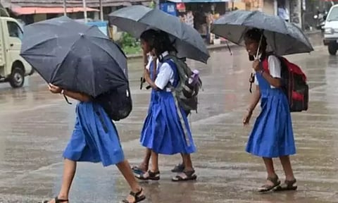 தொடர்மழை - திருப்பத்தூர் மாவட்டத்தில் பள்ளிகளுக்கு விடுமுறை