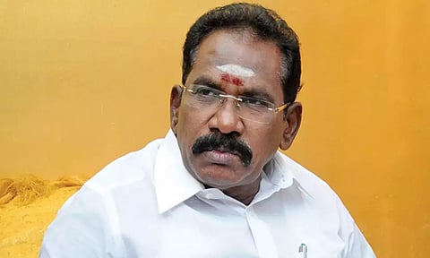 வாக்காளர் விண்ணப்பம் வழங்குவதில் மோசடி- முன்னாள் அமைச்சர் செல்லூர் ராஜூ