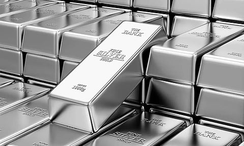 GOLD PRICE TODAY : ஒரே நாளில் ஜெட் வேகத்தில் உயர்ந்த வெள்ளி விலை... ரூ.13 ஆயிரத்தை தொட்ட ஒரு கிராம் தங்கம்
