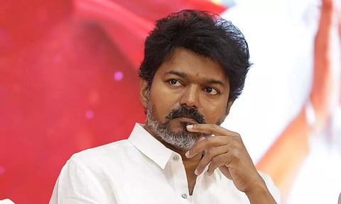 இன்று மாலை டெல்லி செல்லும் விஜய்... நாளை சி.பி.ஐ. விசாரணைக்கு ஆஜர்