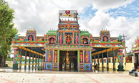 வரலாற்றை கொண்ட கொள்ளிடம் புலீஸ்வரி அம்மன் கோவில் உலக சாதனை புத்தகத்தில் இடம் பிடித்தது