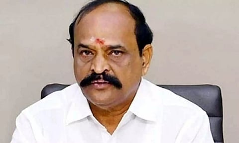 இரட்டை இலையில் வாக்களித்தால் தேர்தல் முடிந்த பிறகு பட்டு பட்டுன்னு உங்கள் வீட்டிற்கு ரூ.10 ஆயிரம் வரும் - கடம்பூர் ராஜூ