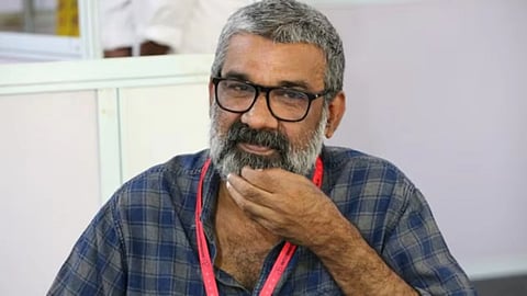 ലൈംഗികാതിക്രമക്കേസില്‍
രഞ്ജിത്തിന് ജാമ്യമില്ല; പൊലീസ് കസ്റ്റഡിയില്‍ വിട്ടു