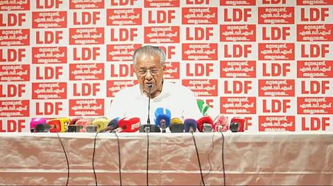 900 വാഗ്ദാനങ്ങൾ, 97 ശതമാനവും പൂർത്തിയായി; എൽഡിഎഫ് സർക്കാരിന്റെ പ്രോഗ്രസ് കാർഡുമായി മുഖ്യമന്ത്രി
