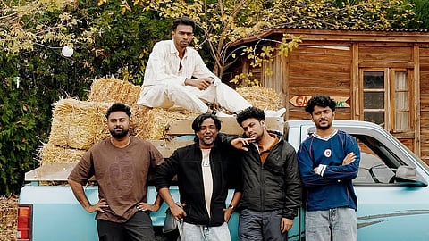 ഷൂട്ടിംഗ് ഇല്ലാതിരുന്നിട്ടും 
എന്തിനാണ് ഹാഷിറിനെ ജോർജിയയിലേക്ക് കൊണ്ടുപോയത്?; മറുപടിയായി സോഷ്യൽ മീഡിയ ചിത്രങ്ങൾ