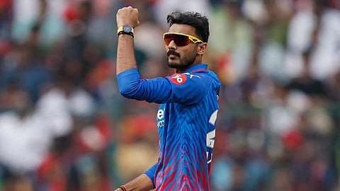 'തോൽവിക്കു വേറെ ആരെ പഴിക്കാൻ? ക്യാപ്റ്റൻ തന്നെ കാരണം'; അക്‌സറിനു പൊങ്കാല 