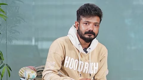 ‘ഇഎംഐ സിനിമകൾ’ നിർത്തി, എനിക്ക് കഞ്ഞി കുടിക്കേണ്ടേ?; ശ്രീനാഥ് ഭാസി