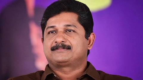 അനർഹമായ പരാജയം, അരാഷ്ട്രീയവുമായ ചിന്ത വോട്ടർമാരെ സ്വാധീനിച്ചിട്ടുണ്ടാവാം, കൊടുങ്കാറ്റു പോലെ തിരികെയെത്തും: എം സ്വരാജ്