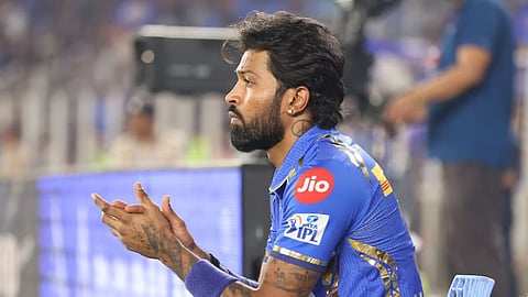 ഹാർദിക്കിന് മുംബൈയിൽ കഷ്ടകാലം, നായകസ്ഥാനം തെറിക്കും, ടീമിൽനിന്ന് പുറത്തേക്കെന്നും സൂചന; കാരണങ്ങൾ അറിയാം