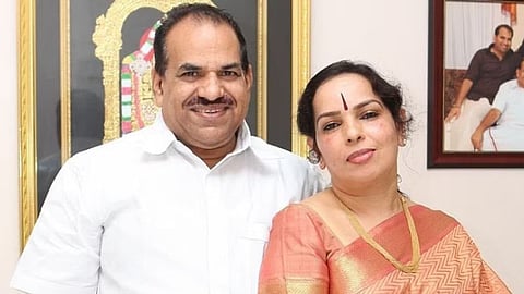 'കോടിയേരി മരിച്ച ശേഷം കുടുംബത്തെ തിരിഞ്ഞു നോക്കിയില്ല,  ആ പി ബി അംഗം ക്രൂരമായി അവഗണിച്ചു';  സിപിഎം നേതൃത്വത്തിന് എതിരെ വിനോദിനി ബാലകൃഷ്ണന്‍