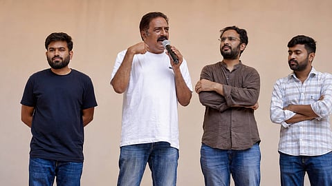 എന്തിനാണ് സത്യം പറയാന്‍ ഭയപ്പെടുന്നത്? 'പ്രതികരണശേഷി നഷ്ടപ്പെടുത്തി ജീവിക്കാന്‍ ആഗ്രഹിക്കുന്നില്ല'; സിജെപി സമരപ്പന്തലില്‍ പ്രകാശ് രാജ്