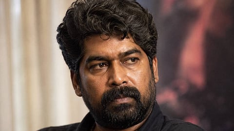 '16 ഫോൺ തല്ലിപ്പൊളിച്ചെന്ന്, ഇതൊക്കെ വിശദീകരിക്കേണ്ടത് എന്റെ ഗതികേട്'; തുറന്നടിച്ച് ജോജു
