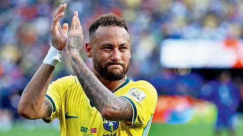 'ഒരു യുഗം അവസാനിച്ചു, അതിനേക്കാൾ മികച്ച അടുത്ത യുഗം വരണം'; നെയ്മറിന്റെ വിരമിക്കൽ പ്രഖ്യാപനത്തിൽ ആഞ്ചലോട്ടി 
