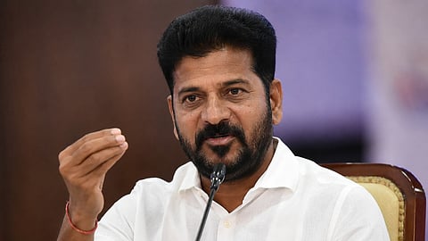 ' ക്രിമിനൽ വേസ്റ്റുകൾ', എഞ്ചിനീയറിങ് ബിരുദധാരികളെ അധിക്ഷേപിച്ച്  രേവന്ത് റെഡ്ഡി, വിവാദം