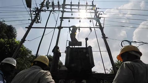 വൈദ്യുതി പ്രതിസന്ധി; സെപ്റ്റംബർ 30 വരെ സ്വയം നിയന്ത്രണം വേണമെന്ന് കെഎസ്ഇബി, ജനങ്ങള്‍ സാഹചര്യം മനസ്സിലാക്കണമെന്ന് മന്ത്രി