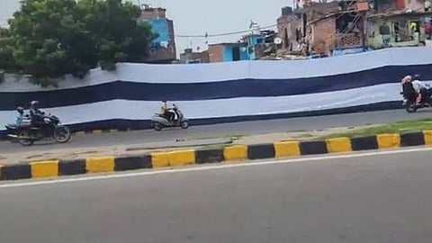 'ഞങ്ങളെ എന്തിനാണ് ഇങ്ങനെ ലോകത്തിന് മുന്നിൽ ഒളിച്ചുവെക്കുന്നത്?'; ബ്രിക്‌സ് ഉച്ചകോടിയും പാവപ്പെട്ടവരെ മറയ്ക്കുന്ന വികസന നാടകവും