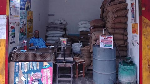 ഉപയോഗിക്കാത്ത റേഷന്‍ കാര്‍ഡ് മരവിപ്പിക്കല്‍; ആശങ്ക വേണ്ടെന്ന് ഭക്ഷ്യമന്ത്രി