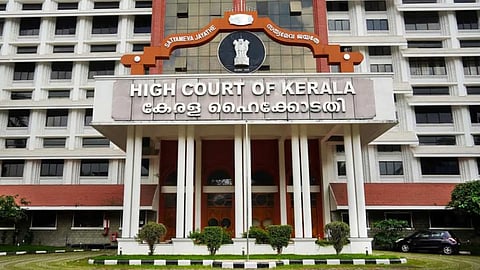 എയിംസിൽ കേരളത്തിന് മുൻഗണനയില്ലെന്ന് കേന്ദ്രം; അയോ​ഗ്യത എന്തെന്ന് ഹൈക്കോടതി, കേന്ദ്ര നടപടിയിൽ കടുത്ത അതൃപ്തി