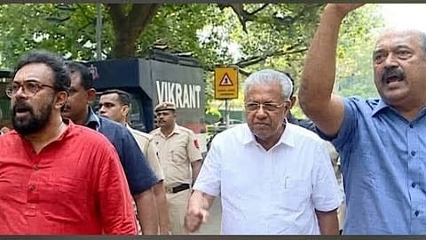 ഡൽഹിയിൽ പൊലീസ് നരനായാട്ട്; പിണറായി അടക്കമുള്ള സിപിഎം നേതാക്കൾ കൂട്ടത്തോടെ കസ്റ്റഡിയിൽ