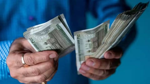 മാസം 80,000 രൂപ വരുമാനമുണ്ടോ? എങ്കില്‍ നിങ്ങള്‍ ഇന്ത്യയിലെ സമ്പന്നരാണ്; ആഗോളതലത്തില്‍ ദരിദ്രരും