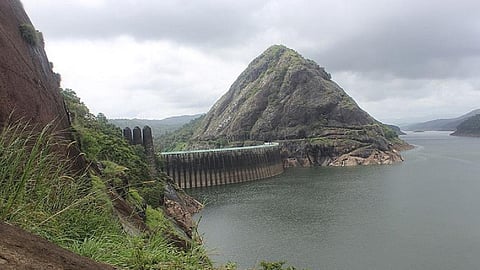 ഇടുക്കി അണക്കെട്ടിൽ ജലനിരപ്പ് കുറയുന്നു; വൈദ്യുതി ഉൽപ്പാദനത്തെ ബാധിച്ചേക്കുമെന്ന് സൂചന