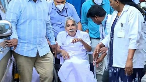 ഉമ്മൻചാണ്ടിയുടെ ആരോഗ്യനിലയിൽ പുരോഗതി