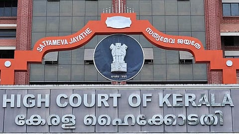 ട്രാവൻകൂർ സിമിന്‍റിന്‍റെ ആസ്തി ജപ്തി ചെയ്ത് വിരമിച്ച ജീവനക്കാരുടെ ആനുകൂല്യങ്ങൾ വിതരണം ചെയ്യണം: ഹൈക്കോടതി