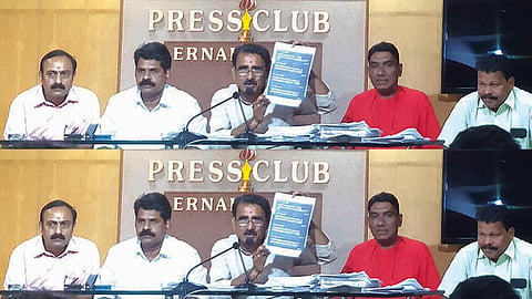 പാ​ഠ​പു​സ്ത​ക​ത്തി​ൽ അ​ഴി​മ​തി;  തട്ടിയെടുത്തത് 200 കോടി രൂപ
