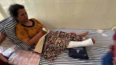 കോഴിക്കോട് സ്വകാര്യ ആശുപത്രിയിൽ കാലുമാറി ശസ്ത്രക്രിയ; പിഴവ് ഡോക്‌ടർ അറിയുന്നത് രോഗി പറ‍യുമ്പോൾ