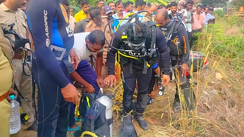 സ്കൂട്ടർ യാത്രികനെ കനാലിൽ വീണ് കാണാതായി; തെരച്ചിൽ തുടരുന്നു