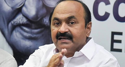 'എവിടെയാണ് പ്രതിപക്ഷം മുഖ്യമന്ത്രിയുടെ കുടുംബത്തെ വേട്ടയാടിയത്';  വി ഡി സതീശൻ