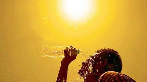 ചൂട് ഇനിയും കടുക്കും; രണ്ടു ദിവസത്തേക്കുകൂടി ജാഗ്രത നിർദ്ദേശം  