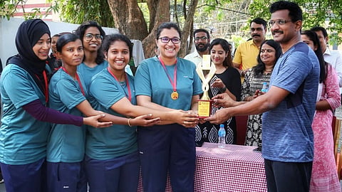 വനിതാ ദിനത്തോടനുബന്ധിച്ച് നടന്ന വിമെൻ ബാഡ്മിന്‍റൺ ടൂർണമെൻ്റ്: കോട്ടയം പ്രസ് ക്ലബ് ടീമിന് ഓവറോൾ കിരീടം