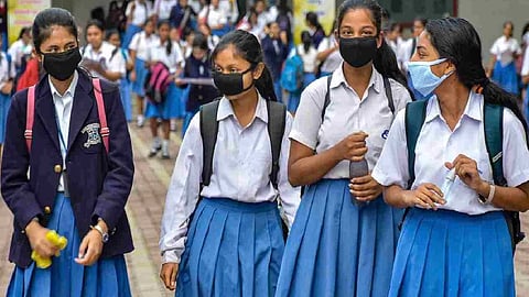 മെയ് 20 നകം എസ്എസ്എൽസി, ഹയർ സെക്കൻഡറി  ഫലം പ്രഖ്യാപിക്കും; പ്രവേശനവും ഫലങ്ങളും സംബന്ധിച്ച കലണ്ടർ പുറത്തിറക്കി മന്ത്രി