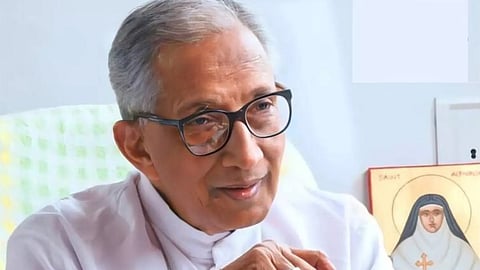 മുന്‍ ആർച്ച് ബിഷപ്പ് മാർ ജോസഫ് പൗവത്തിൽ കാലം ചെയ്തു