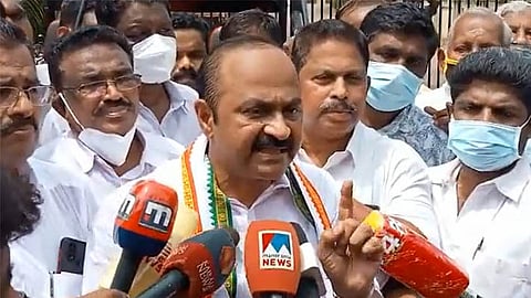 ബ്രഹ്മപുരം തീപ്പിടുത്തം: ആരോഗ്യ അടിയന്തരവസ്ഥ പ്രഖ്യാപിക്കണം;  വി ഡി സതീശന്‍