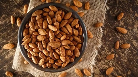 ച​ര്‍മ​ത്തി​ന്‍റെ ആ​രോ​ഗ്യ​ത്തി​ന് ബ​ദാം നല്ലതെന്ന് പ​ഠ​നം 