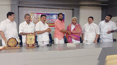 മദ്യനയം: തൊഴിലാളികളുടെ അഭിപ്രായവും കേൾക്കണം; വി.വി ആന്‍റണി